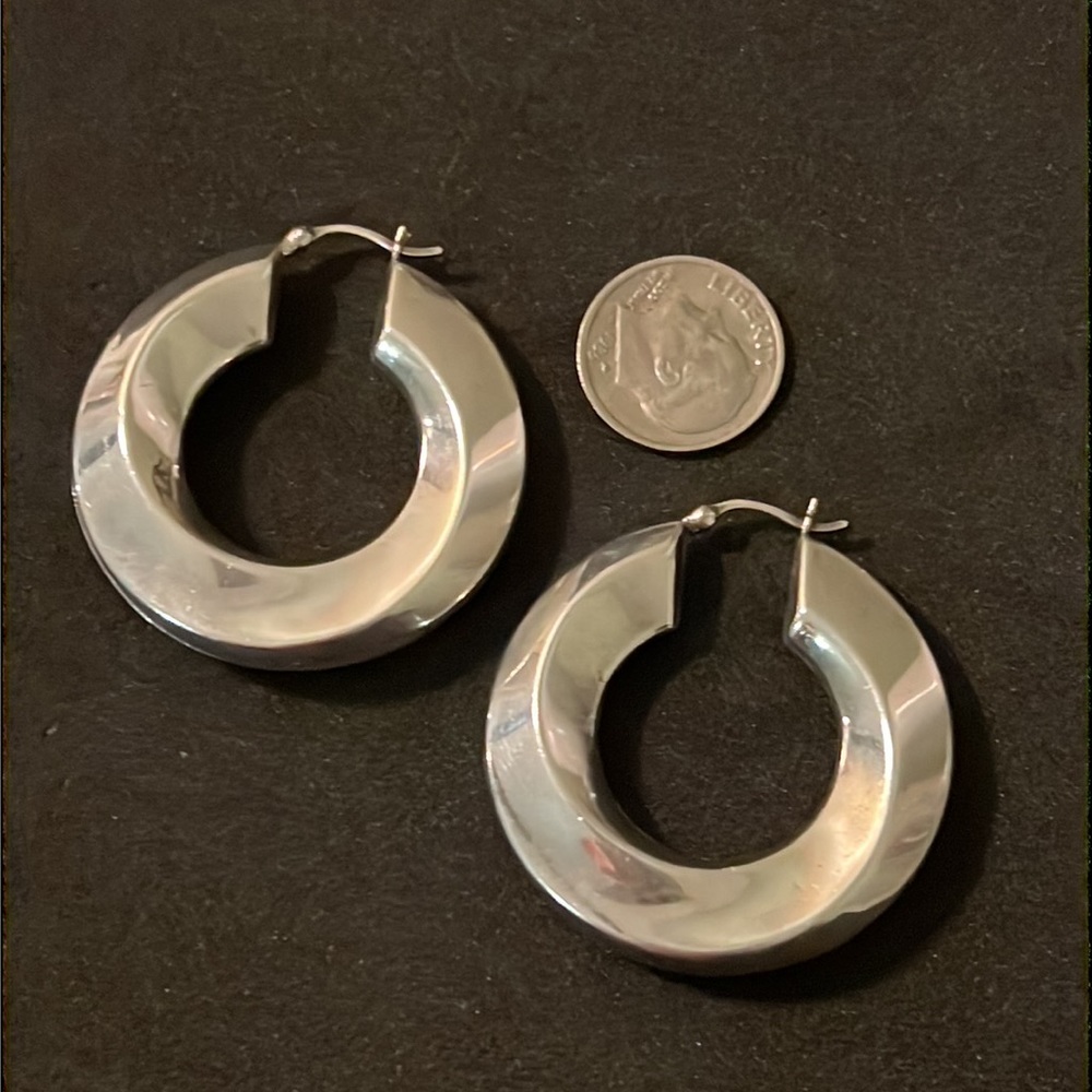 Sundance Sterling Silver Abstract Twisty Puff Chunky Hoop Earrings - Picture 7 of 14